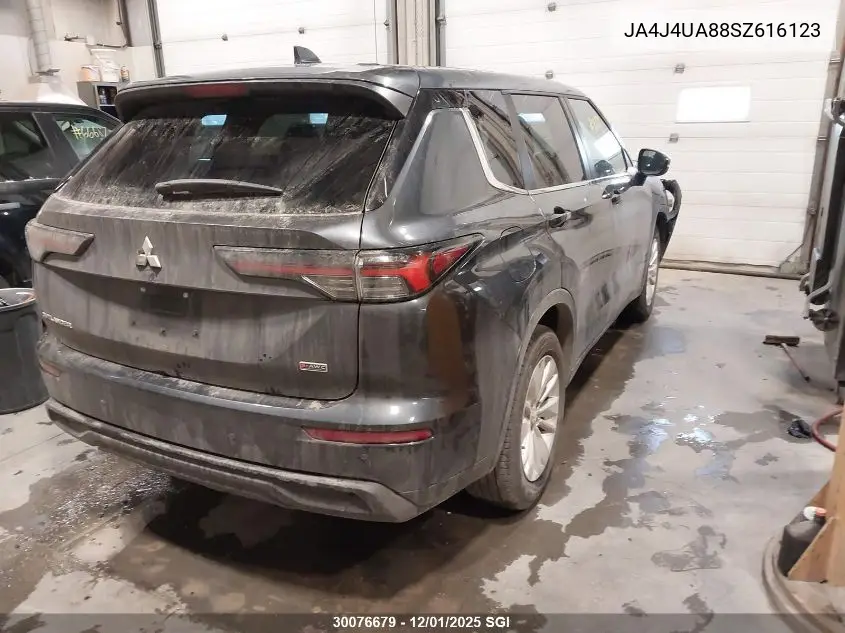 JA4J4UA88SZ616123 2025 Mitsubishi Outlander Es