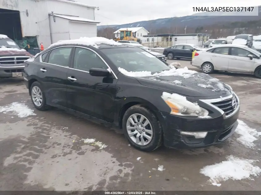 1N4AL3AP5EC137147 2014 Nissan Altima 2.5