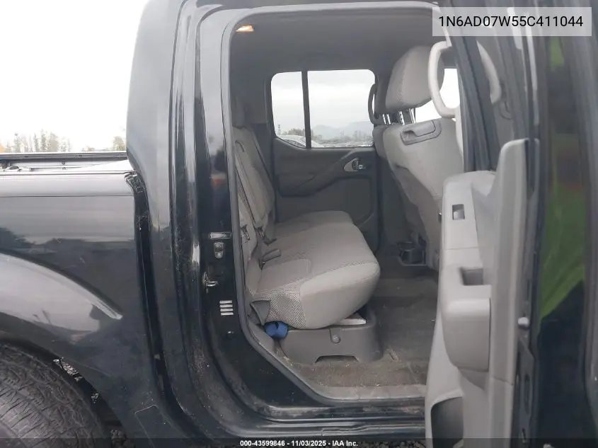 1N6AD07W55C411044 2005 Nissan Frontier Se