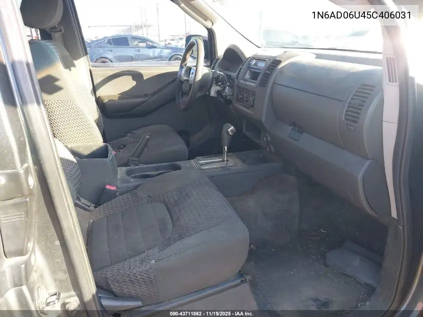 1N6AD06U45C406031 2005 Nissan Frontier Se
