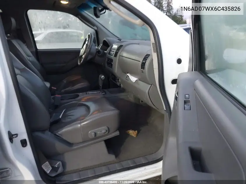 1N6AD07WX6C435826 2006 Nissan Frontier Le