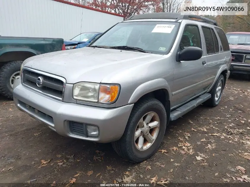 JN8DR09Y54W909066 2004 Nissan Pathfinder Se