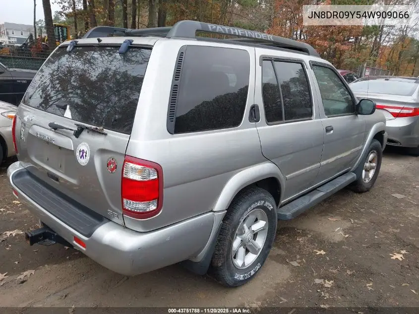 JN8DR09Y54W909066 2004 Nissan Pathfinder Se