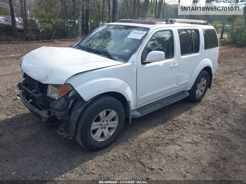 5N1AR18W65C701071 2005 Nissan Pathfinder Le