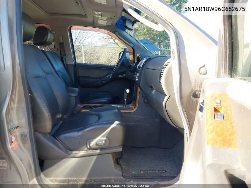 5N1AR18W96C652675 2006 Nissan Pathfinder Le