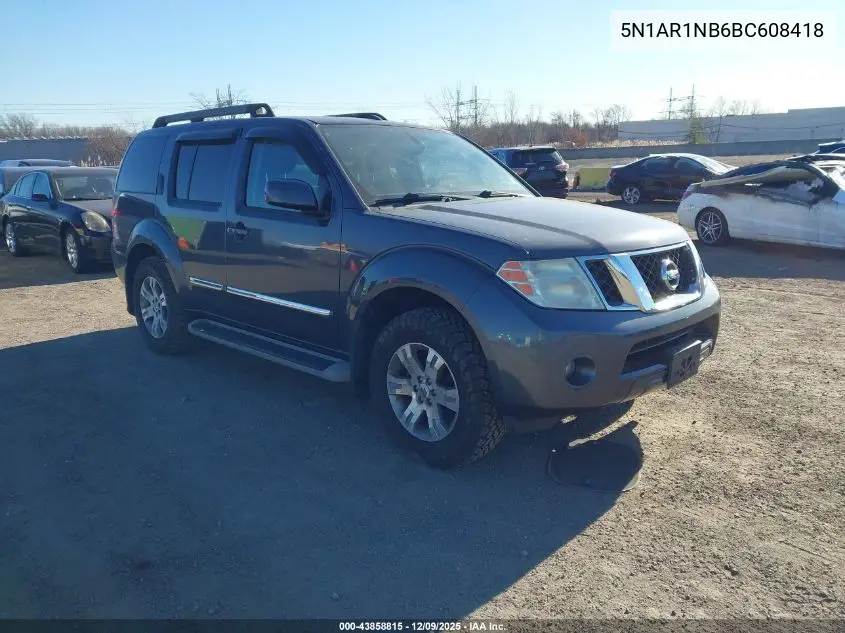 5N1AR1NB6BC608418 2011 Nissan Pathfinder Silver