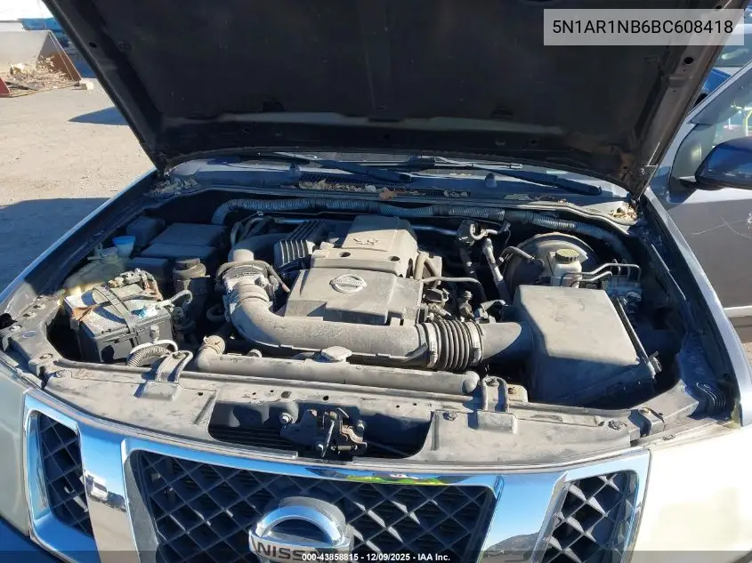 5N1AR1NB6BC608418 2011 Nissan Pathfinder Silver