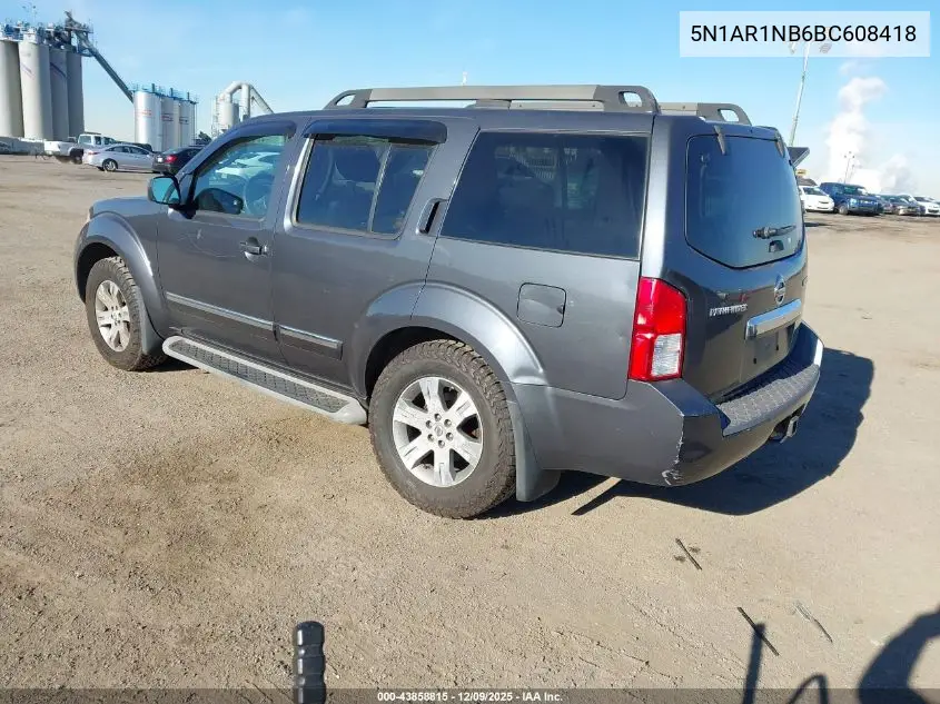 5N1AR1NB6BC608418 2011 Nissan Pathfinder Silver