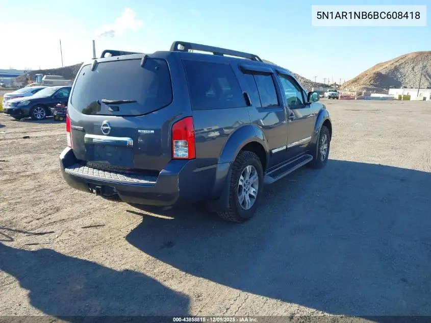 5N1AR1NB6BC608418 2011 Nissan Pathfinder Silver