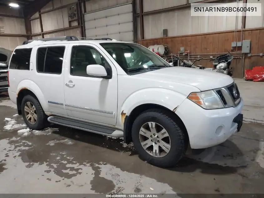 5N1AR1NB9BC600491 2011 Nissan Pathfinder Silver