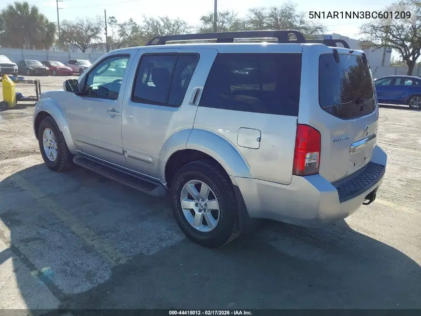 5N1AR1NN3BC601209 2011 Nissan Pathfinder Sv