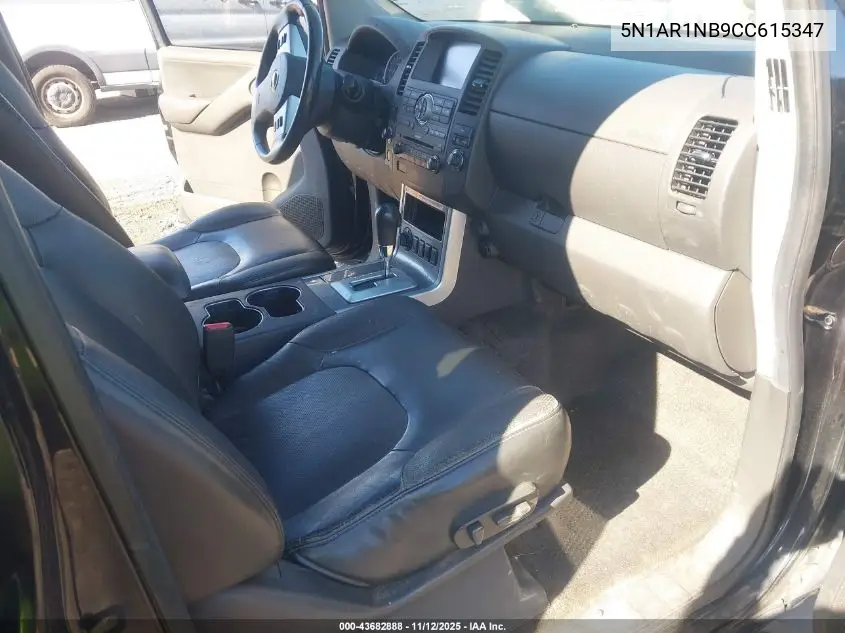 5N1AR1NB9CC615347 2012 Nissan Pathfinder Silver
