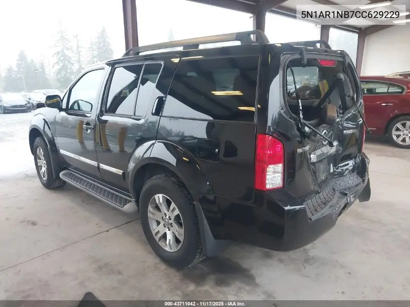 5N1AR1NB7CC629229 2012 Nissan Pathfinder Silver