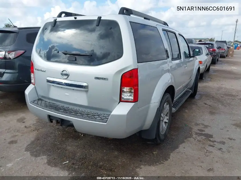 5N1AR1NN6CC601691 2012 Nissan Pathfinder Silver