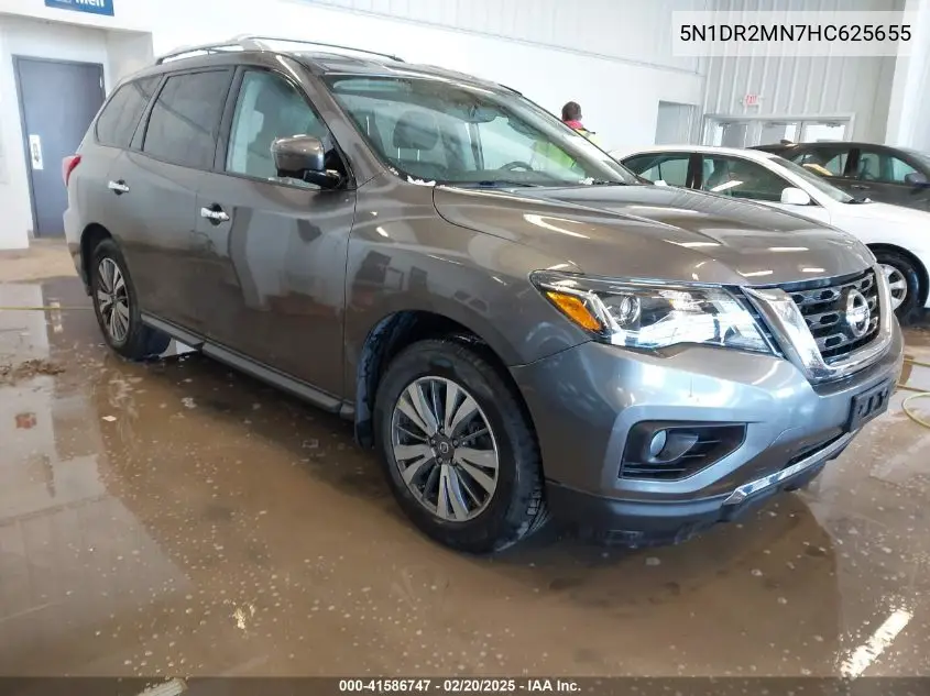 2017 Nissan Pathfinder