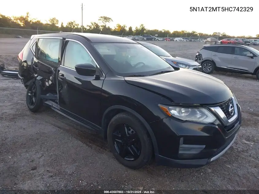 5N1AT2MT5HC742329 2017 Nissan Rogue S