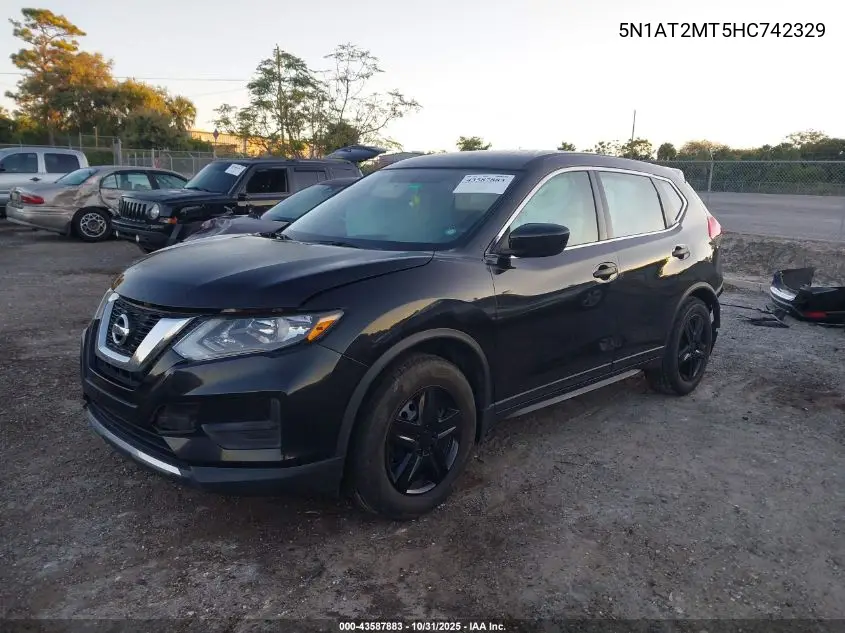 5N1AT2MT5HC742329 2017 Nissan Rogue S