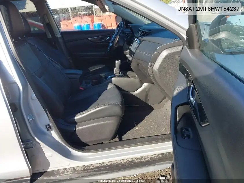 JN8AT2MT8HW154237 2017 Nissan Rogue Sl