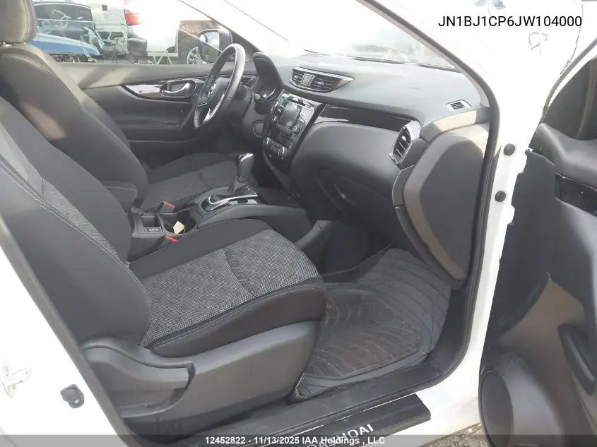 JN1BJ1CP6JW104000 2018 Nissan Rogue Sport S/Sv/Sl