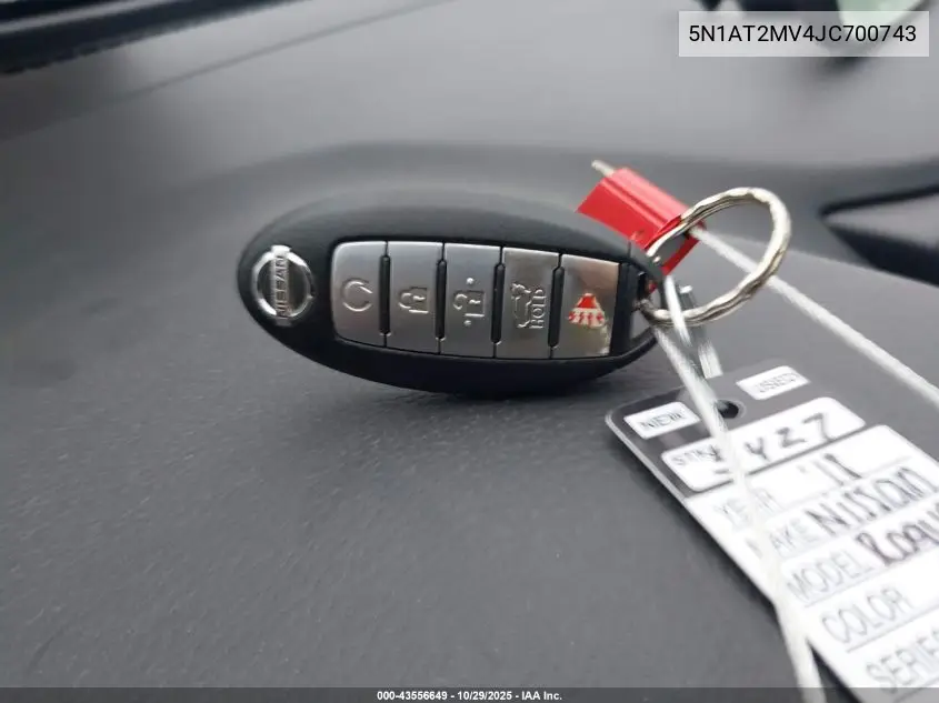 5N1AT2MV4JC700743 2018 Nissan Rogue Sv