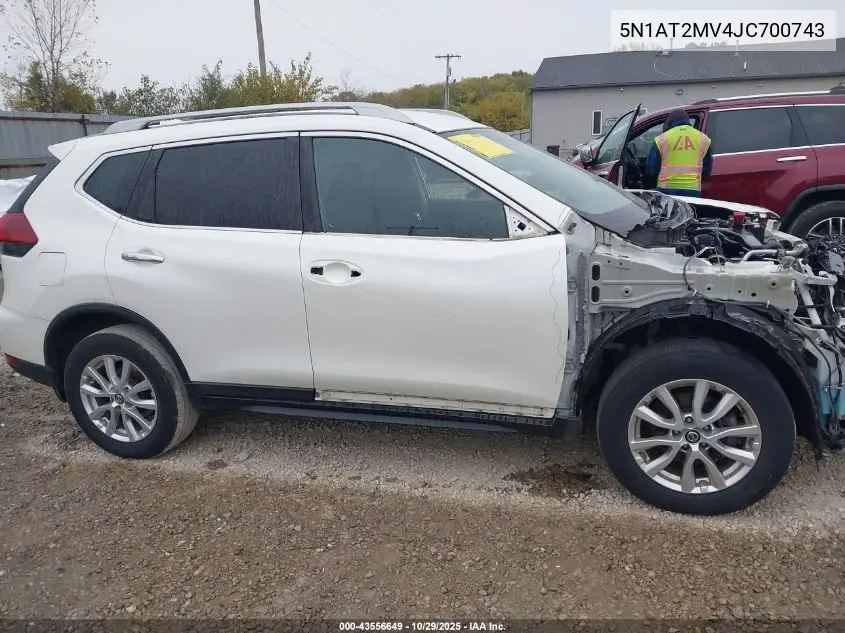 5N1AT2MV4JC700743 2018 Nissan Rogue Sv