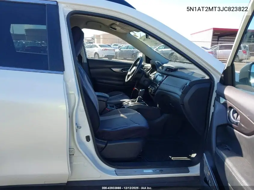 5N1AT2MT3JC823822 2018 Nissan Rogue Sv