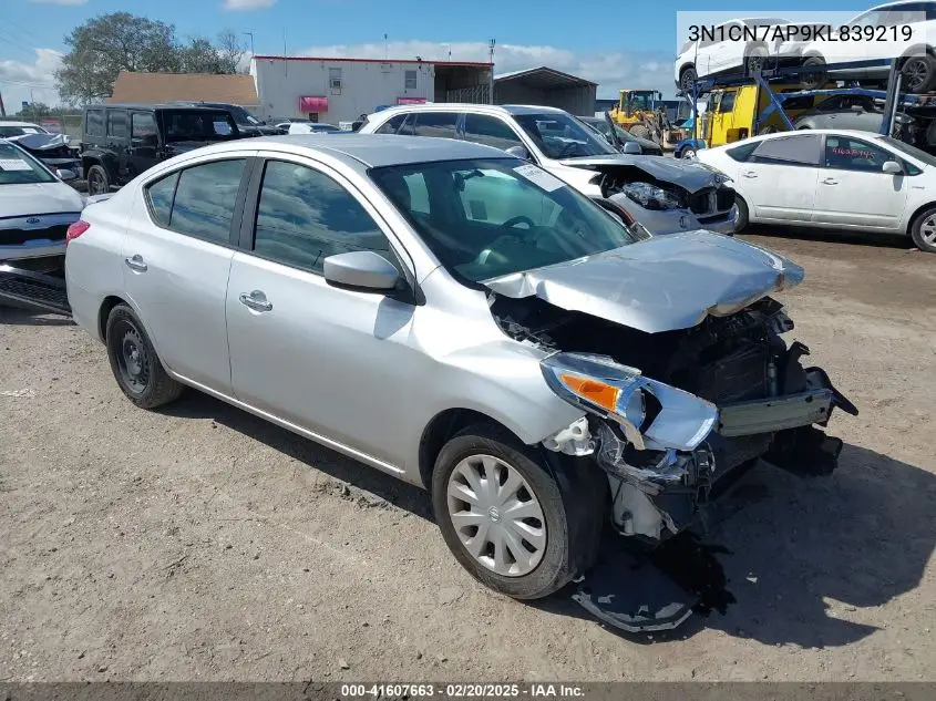 2019 Nissan Versa