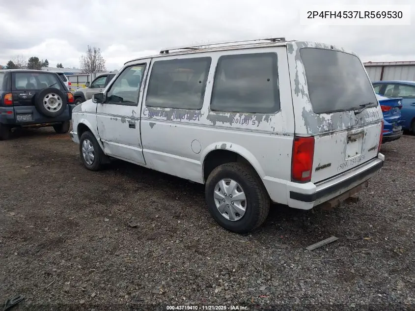 2P4FH4537LR569530 1990 Plymouth Voyager Se