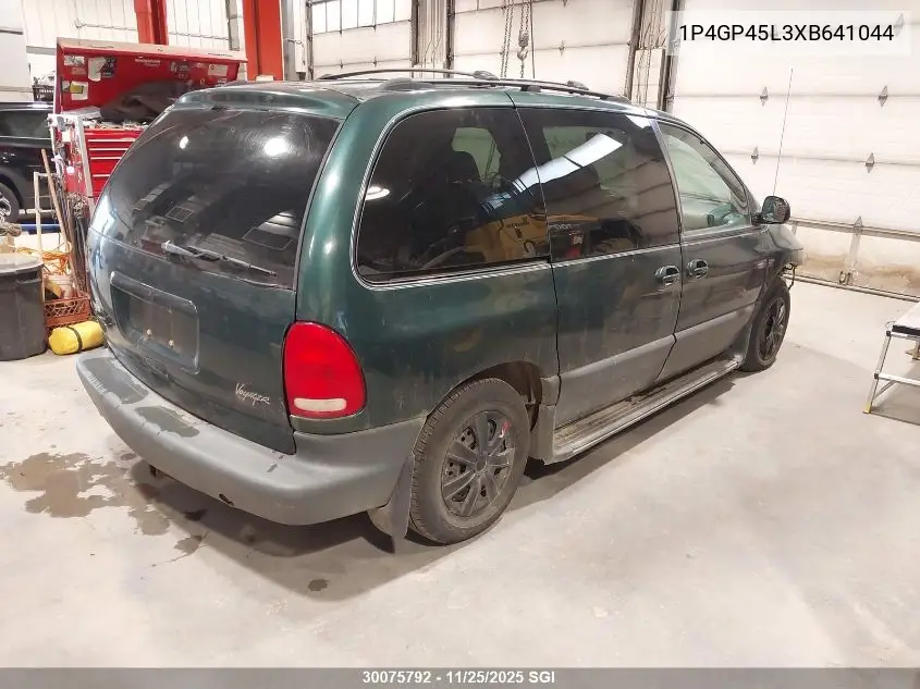 1P4GP45L3XB641044 1999 Plymouth Voyager Se/Expresso