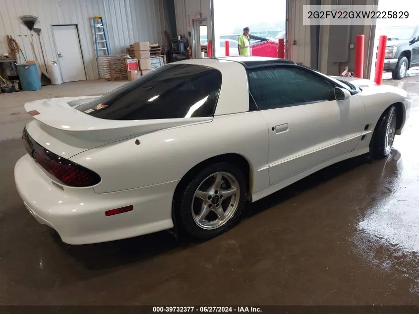 2G2FV22GXW2225829 1998 Pontiac Firebird Trans Am