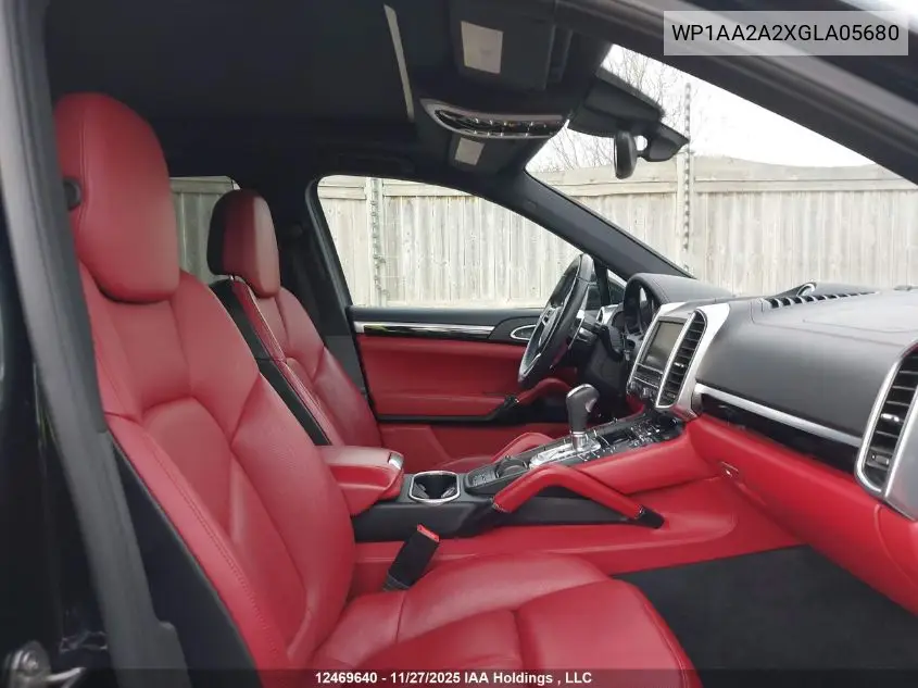 WP1AA2A2XGLA05680 2016 Porsche Cayenne