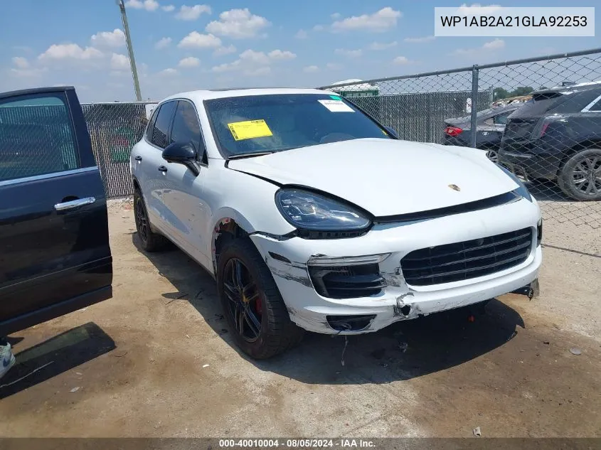 2016 Porsche Cayenne S VIN: WP1AB2A21GLA92253 Lot: 40010004