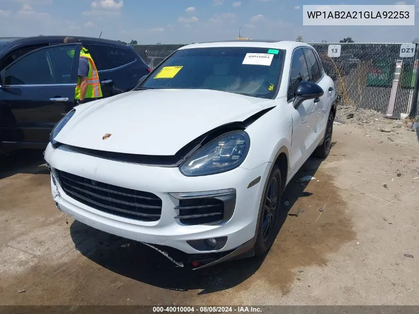 2016 Porsche Cayenne S VIN: WP1AB2A21GLA92253 Lot: 40010004