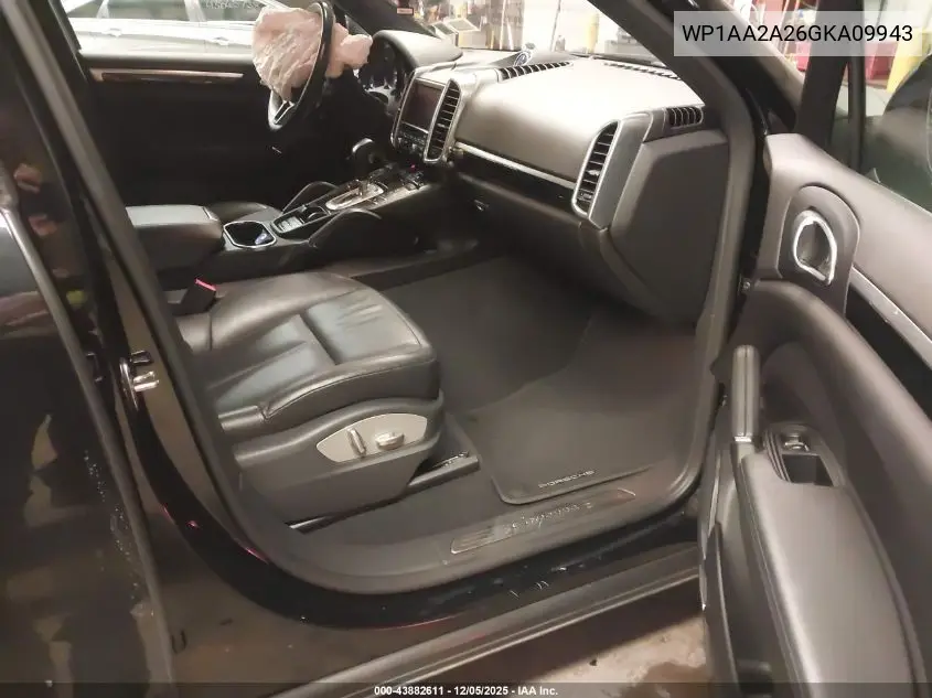 WP1AA2A26GKA09943 2016 Porsche Cayenne