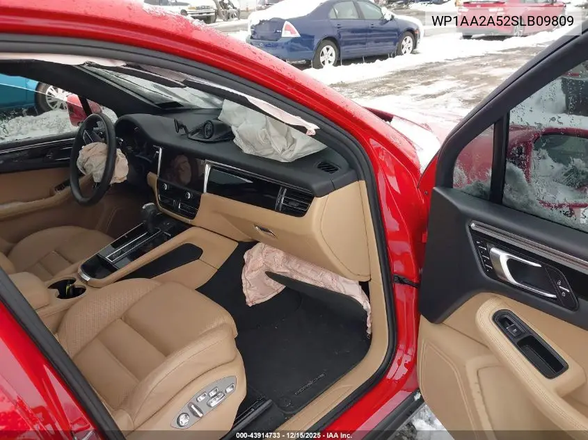 WP1AA2A52SLB09809 2025 Porsche Macan T