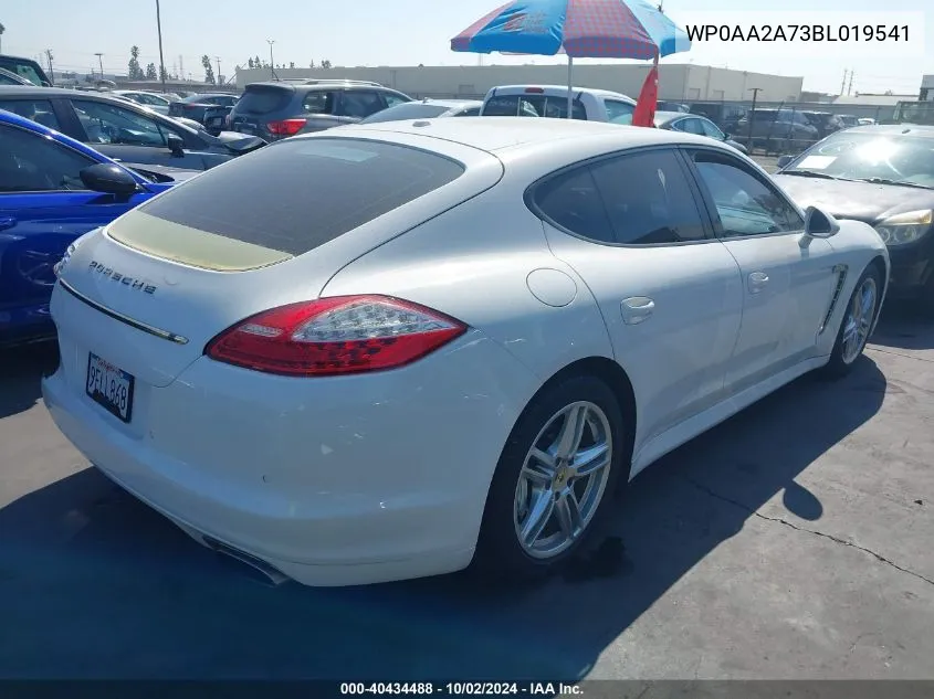 WP0AA2A73BL019541 2011 Porsche Panamera 4