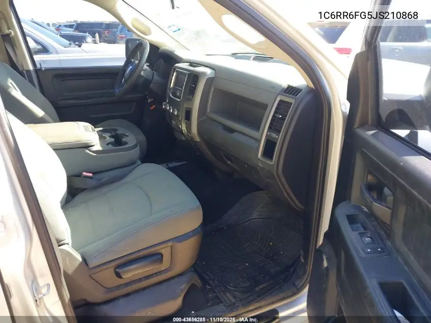 1C6RR6FG5JS210868 2018 Ram 1500