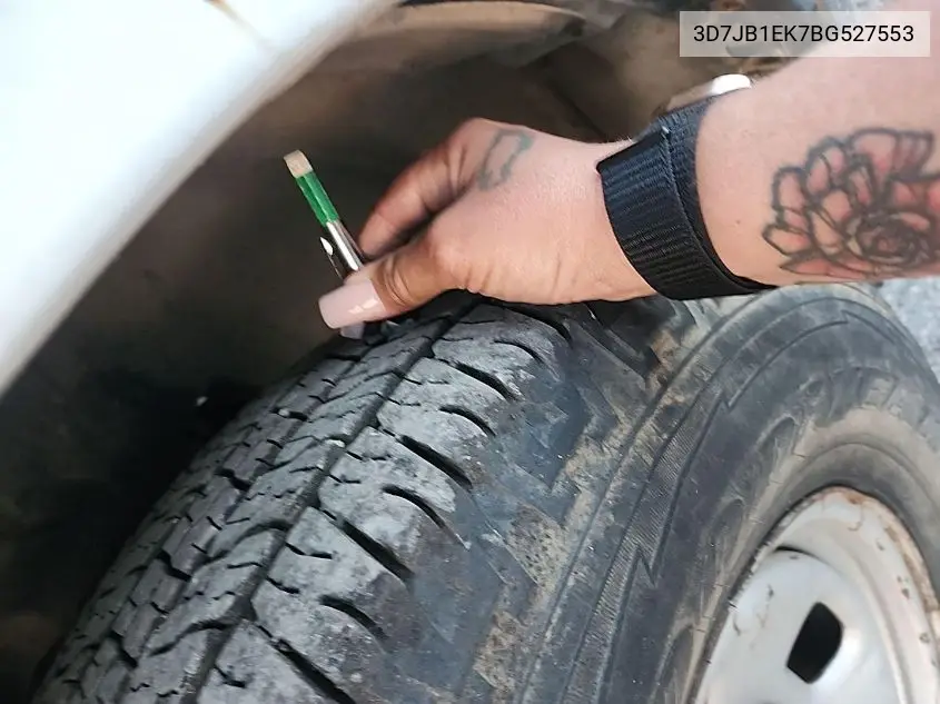 3D7JB1EK7BG527553 2011 Ram Ram 1500 St