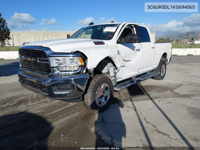 3C6UR5DL1KG694065 2019 Ram 2500 Big Horn 4X4 6'4 Box