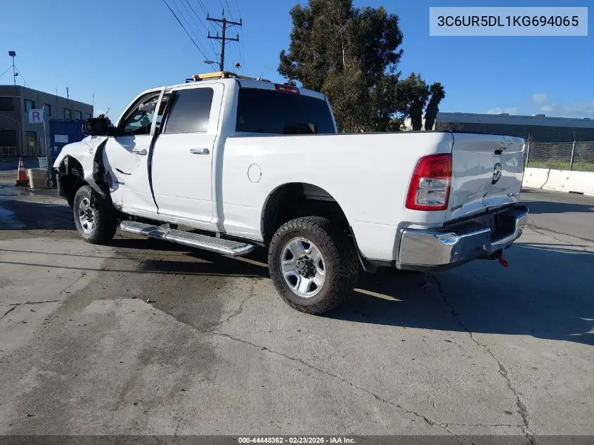 3C6UR5DL1KG694065 2019 Ram 2500 Big Horn 4X4 6'4 Box
