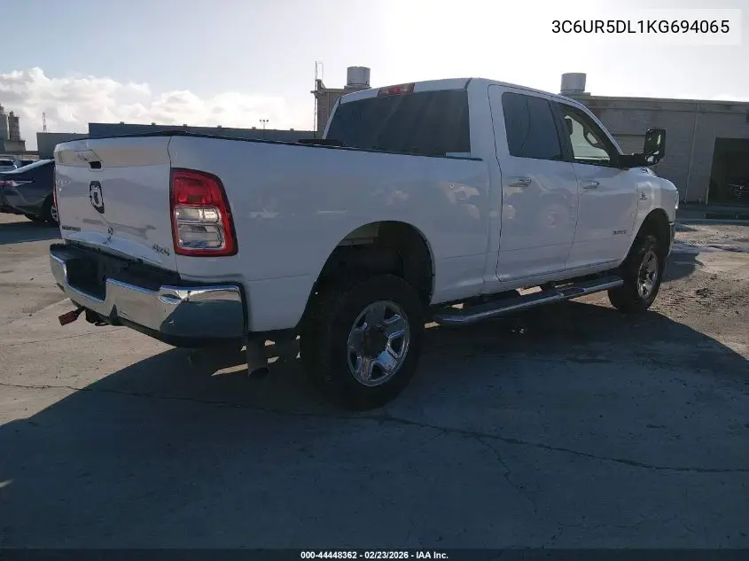 3C6UR5DL1KG694065 2019 Ram 2500 Big Horn 4X4 6'4 Box