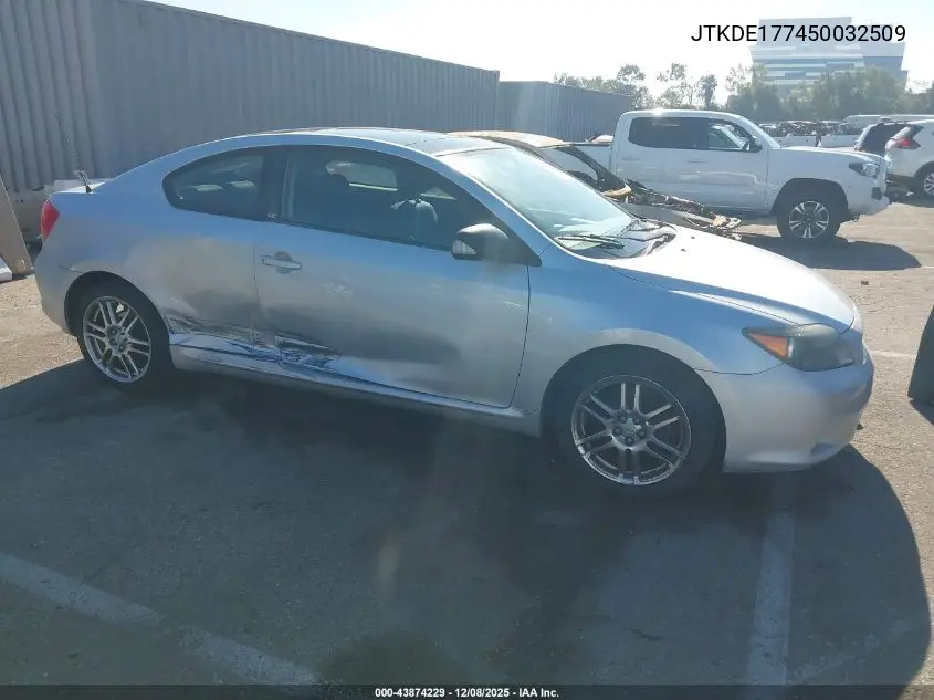 JTKDE177450032509 2005 Scion Tc