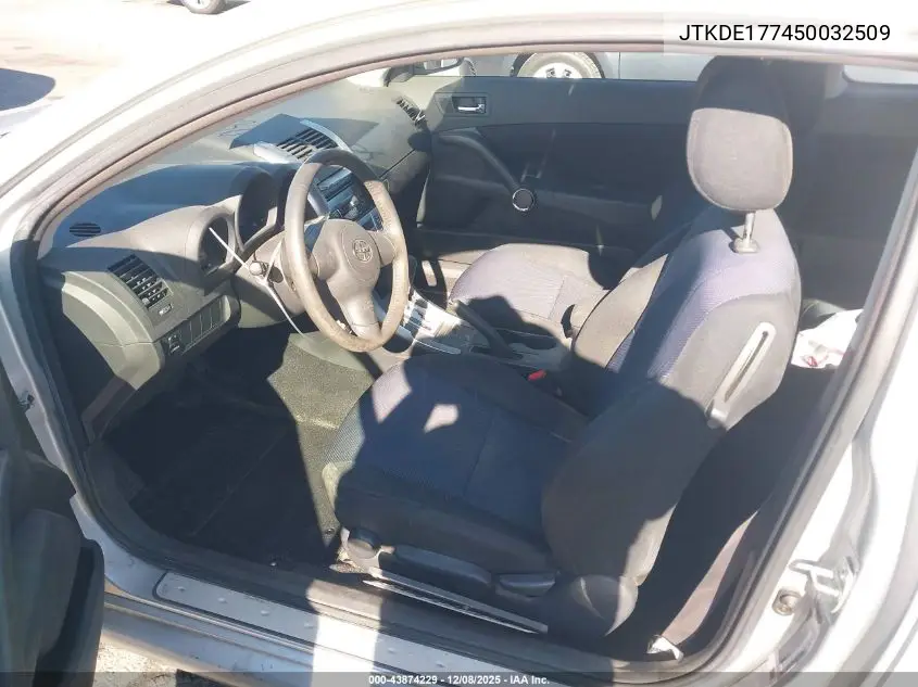 JTKDE177450032509 2005 Scion Tc