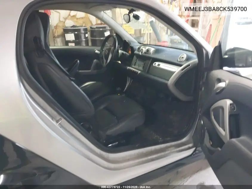 WMEEJ3BA8CK539700 2012 Smart Fortwo Passion