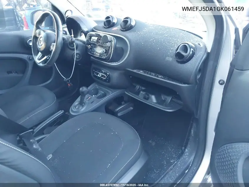 WMEFJ5DA1GK061459 2016 Smart Fortwo Passion