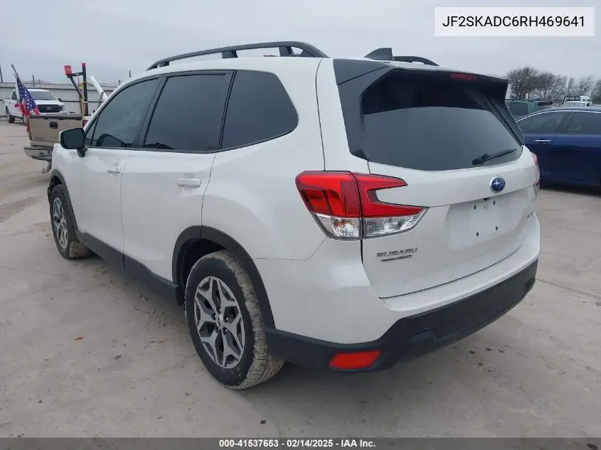 JF2SKADC6RH469641 2024 Subaru Forester Premium