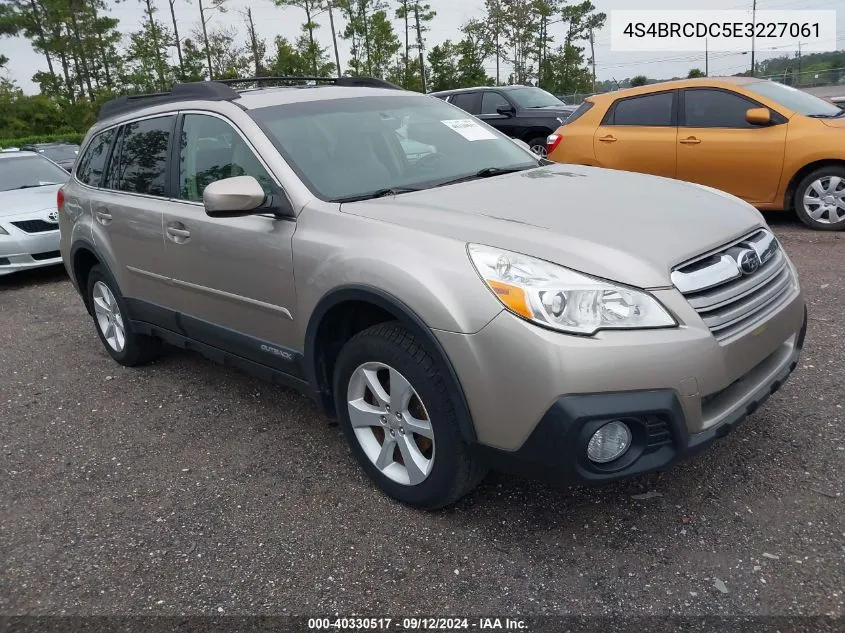 2014 Subaru Outback 2.5I Premium VIN: 4S4BRCDC5E3227061 Lot: 40330517