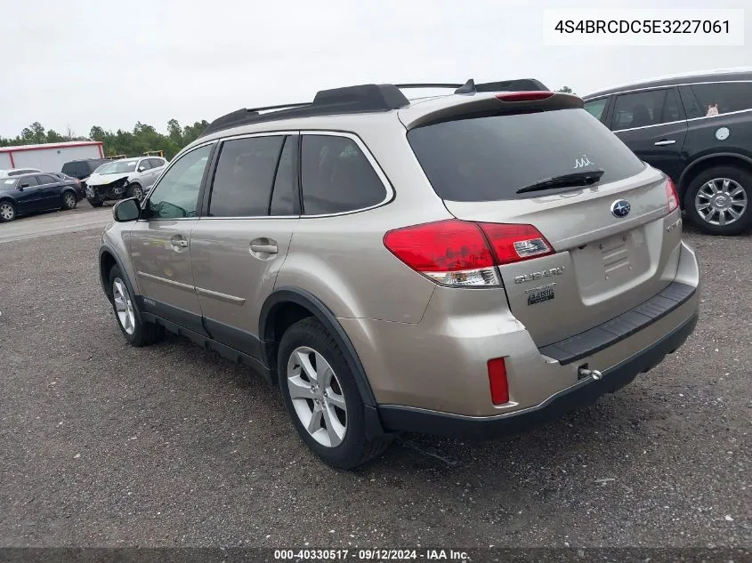 2014 Subaru Outback 2.5I Premium VIN: 4S4BRCDC5E3227061 Lot: 40330517