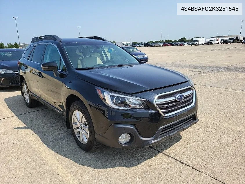 4S4BSAFC2K3251545 2019 Subaru Outback 2.5I Premium