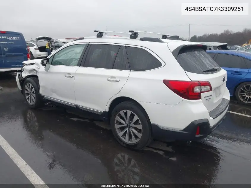 4S4BSATC7K3309251 2019 Subaru Outback 2.5I Touring